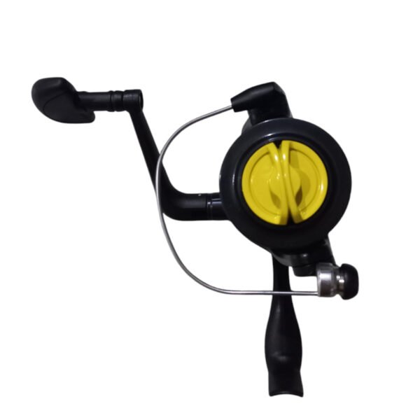Reel De Pescar Variada Frontal Waterdog Lybra 3001