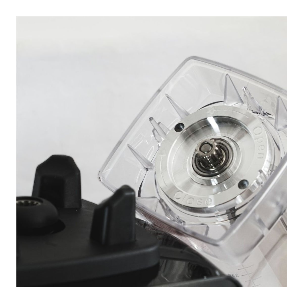 Licuadora Profesional 2 Litros 1600 Watts Pica Hielo Daewoo - Imagen 6